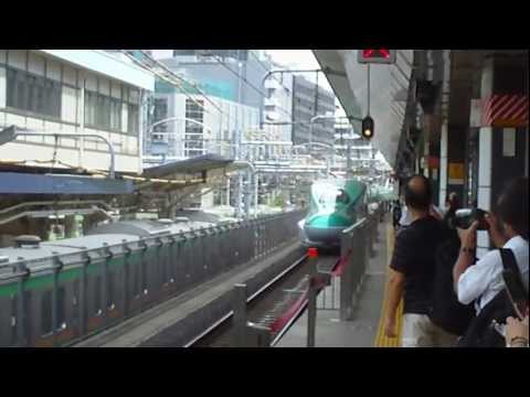 E5系はやぶさ！＠東京駅 到着シーン 2011/08/05