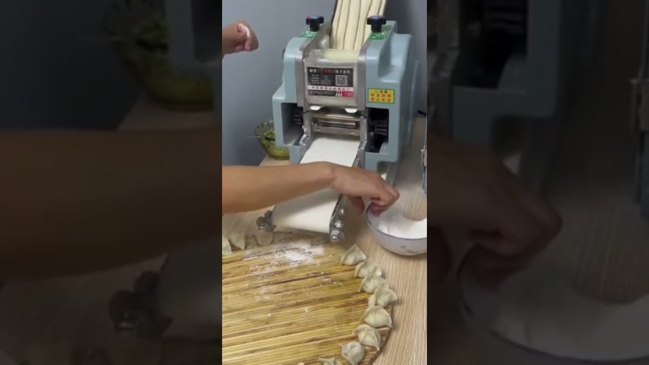 Equipment for grinding flour for making cakes 