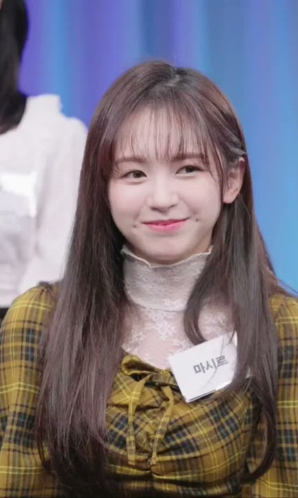 Mashiro tried to hide her dimples