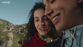 An elevated look for every moment. The vivo X300 Series.