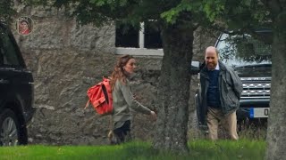 Download Lagu Catherine And William SPOTTED Appeared Balmoral with Their Three Children -George, Charlotte \u0026 Louis MP3 Download Lagu Catherine And William SPOTTED Appeared Balmoral with Their Three Children -George, Charlotte \u0026 Louis MP3