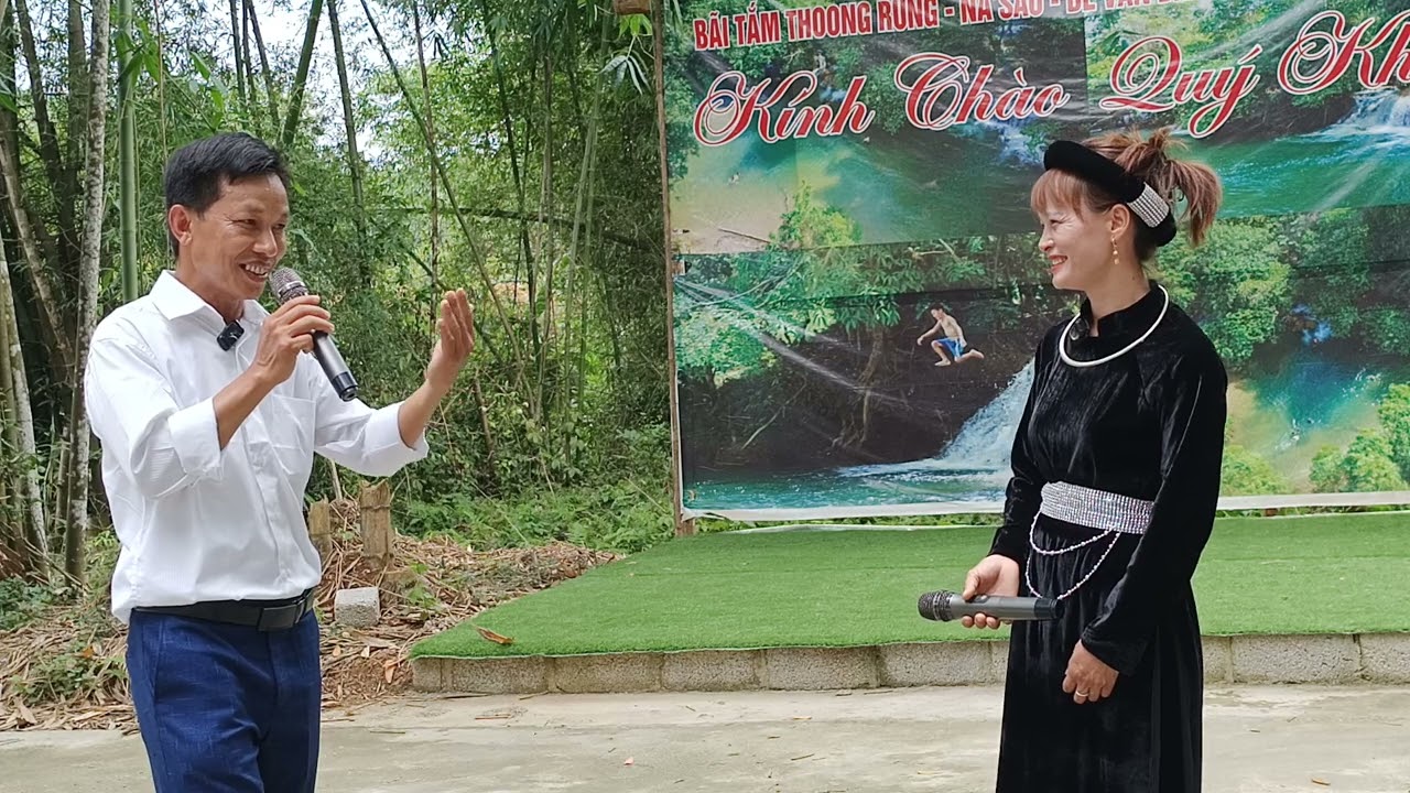 lương Yên phan đình đối đáp ở xã bé văn đàn thong rung nà sao