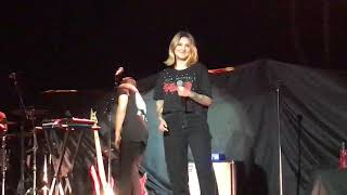Issues Julia Michaels  Niall Horan  Barcelona 09052018
