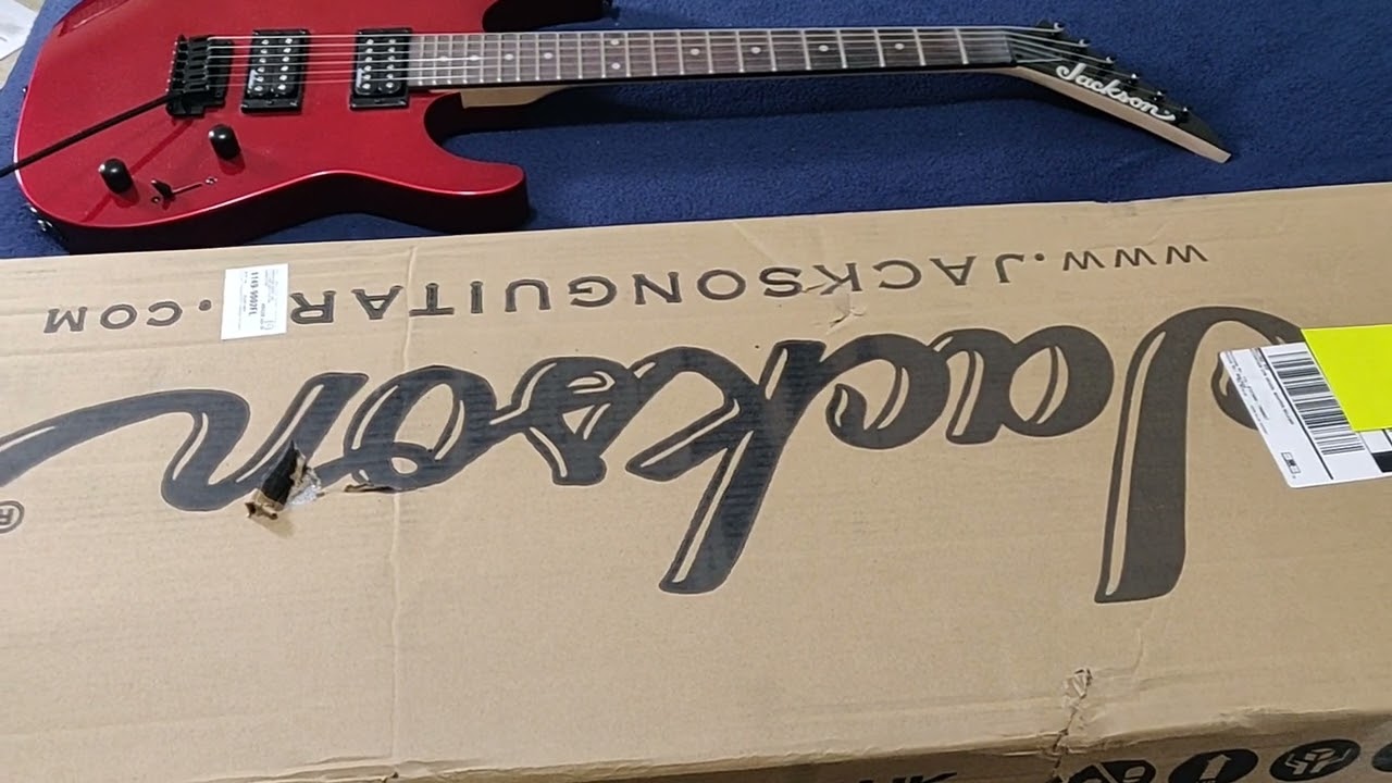 Amazon.... do not purchase your guitars from Amazon using Gear Tree...😢😢😢