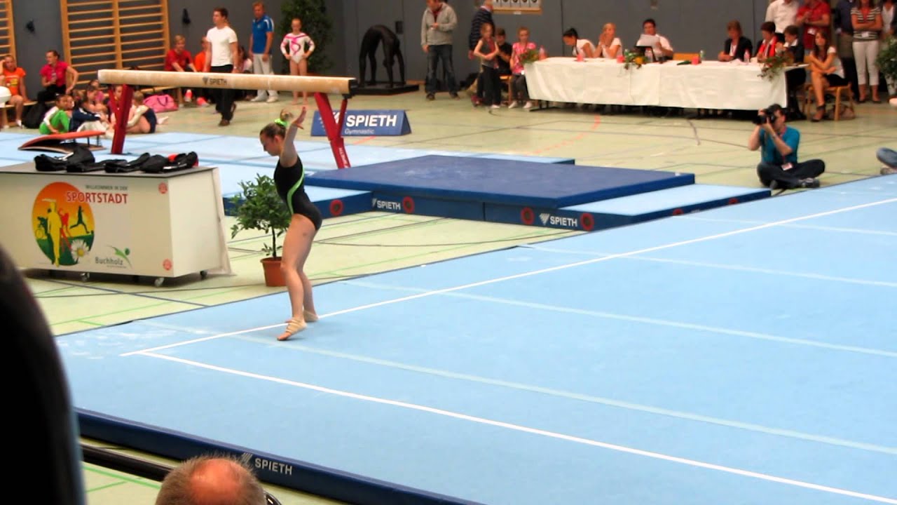 Pauline Schäfer DJM 2012 Gerätefinale Boden