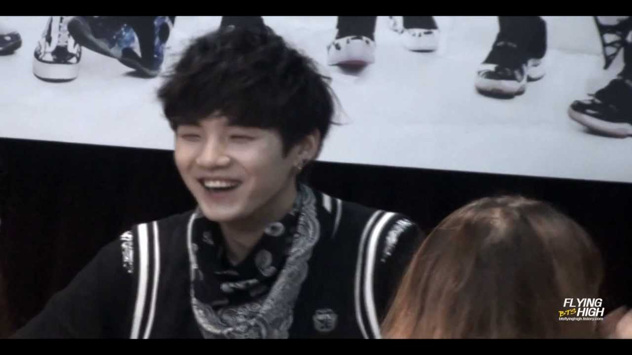 130714 강남 팬사인회_날 웃게 만드는 내 애인 슈가♥ (BTS SUGA)