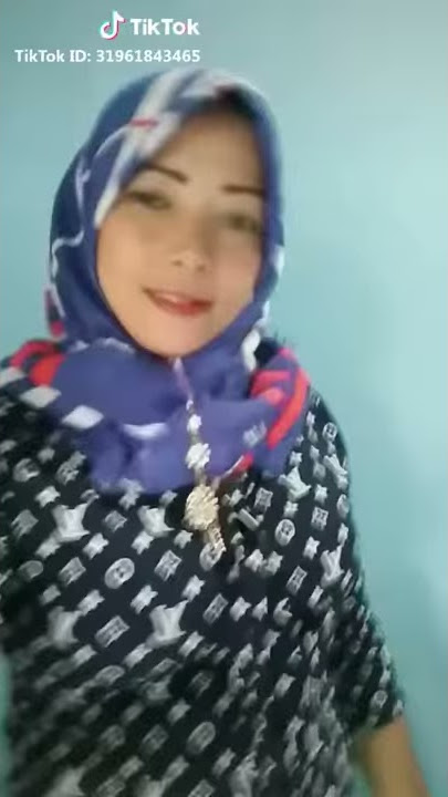 Sadar dong malu dong emak emak suka' brondong 😂