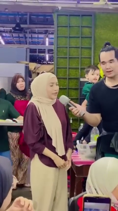 [VIDEO] “Macam Tu Je Dia Tarik?” – Netizen Terpesona Dengar Suara Ziana Zain