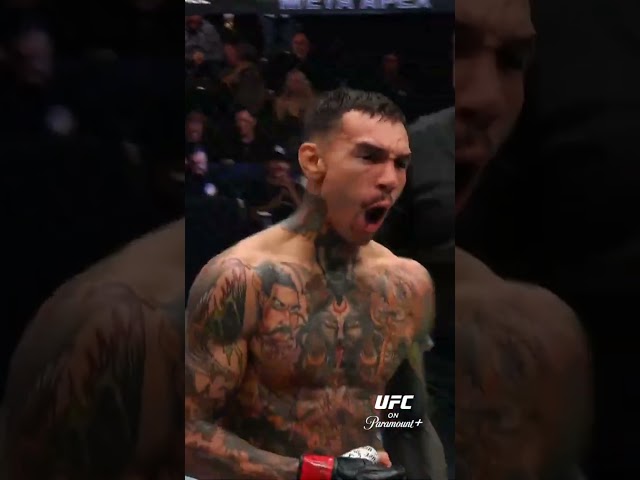 WHAT A KICK OMG #ufcvegas122