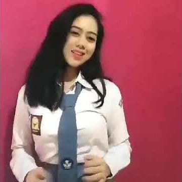 tiktok sikut challenge goyang kiri kanan