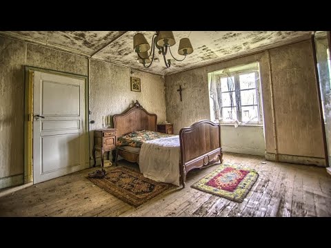 Unexplained Disappearance ~ This Mansion Got Abandoned Right After The War