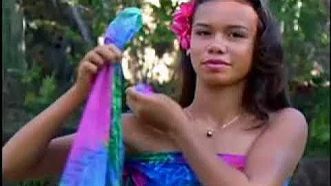 The Pareo   How To Tie A Pareo