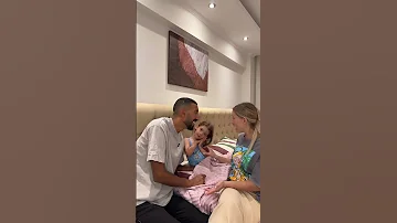علموا اولادكم من صغرهم يحبوا يروحوا المدرسة و يتعلموا حاجة مفيدة 