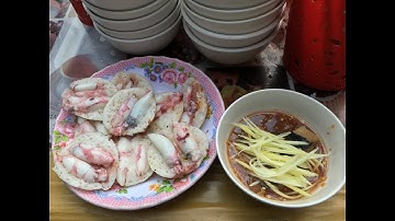Món ngon Nha Trang: bánh căn hải sản