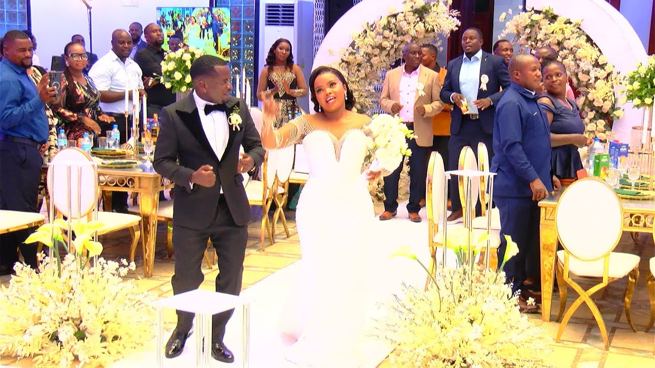 Maharusi wakiingia: Wedding of Emmanuel & Hellen