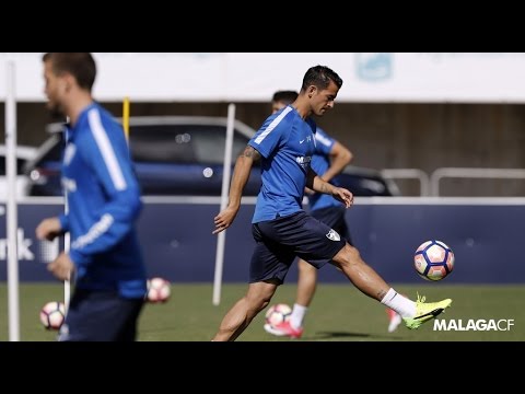 Dos horas de entrenamiento del M&aacute;laga con el bal&oacute;n como protagonista