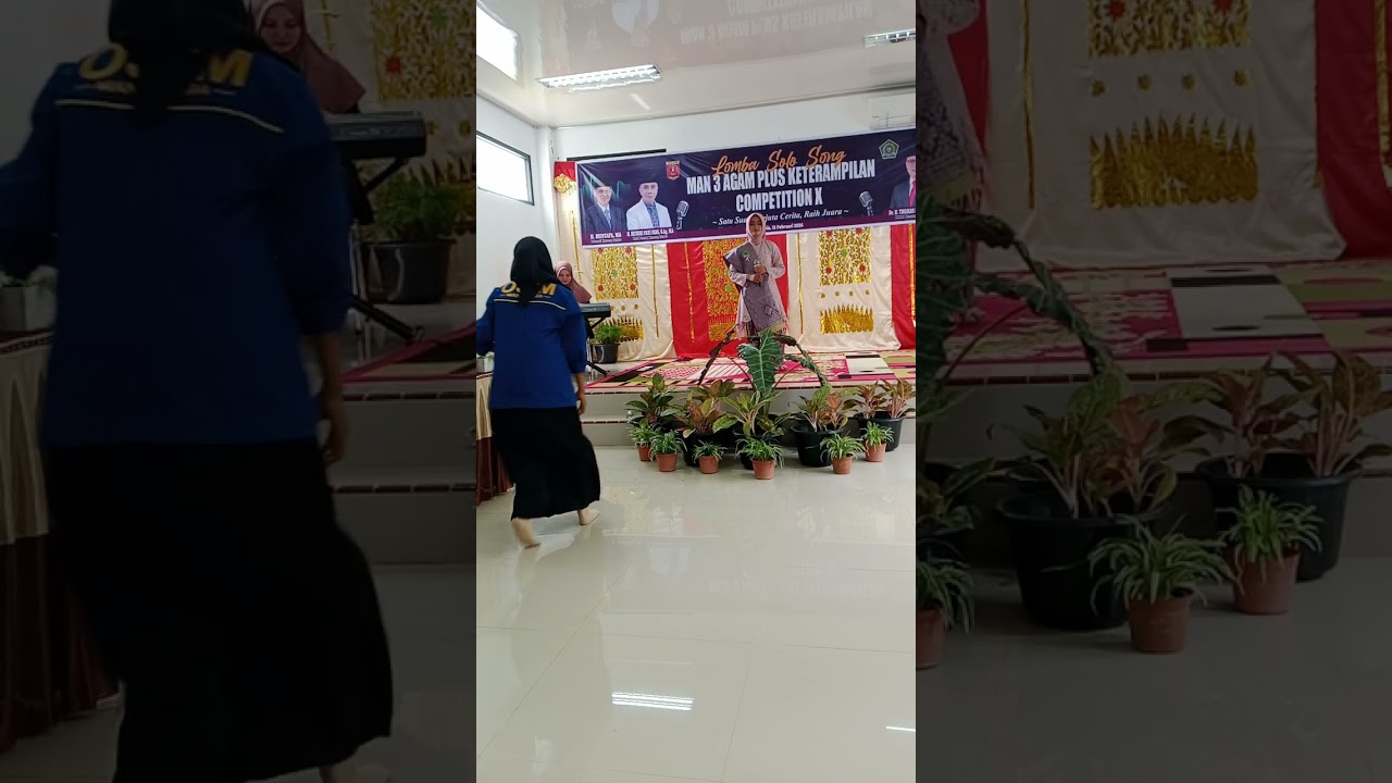 Tangih di rumah gadang 