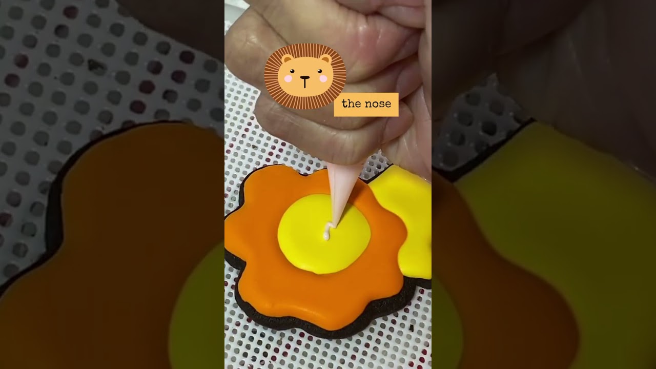 Animal cookies decoration with royal icing | Cute lion