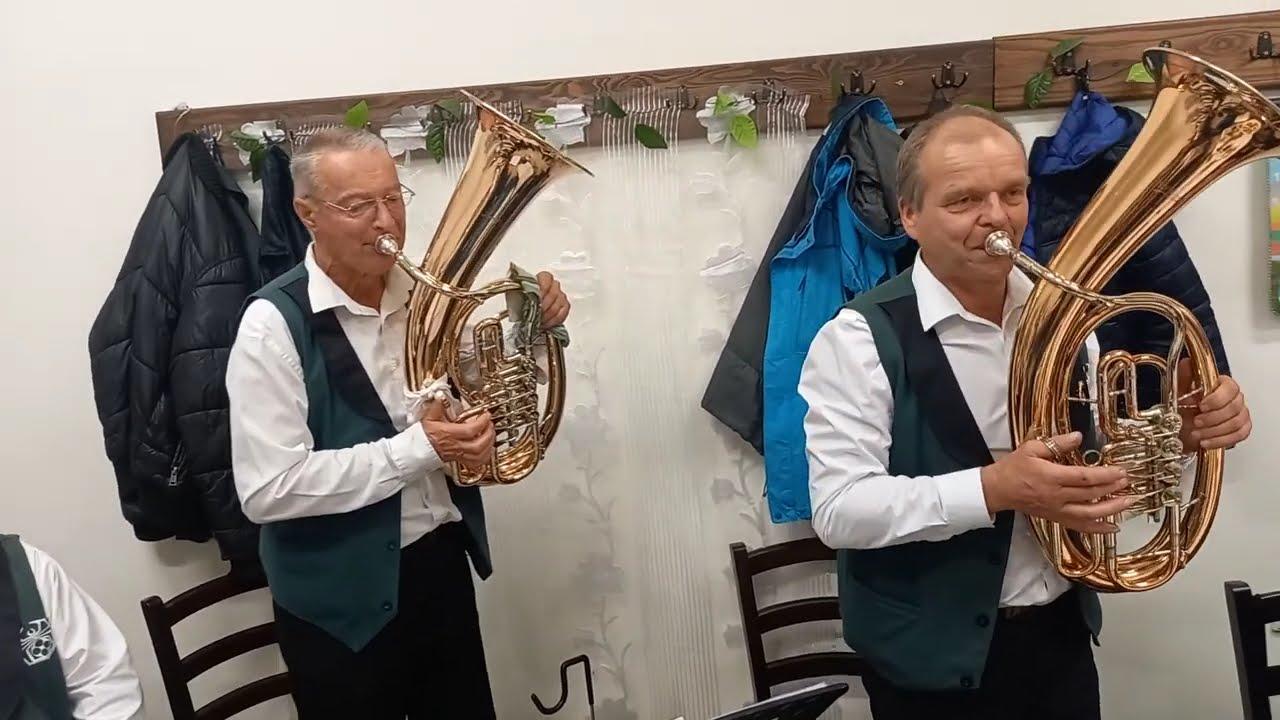 Když jsem já šel včera večer z hospody - s Babouky v Debrníku bubnuje Martin Jenšovský (11.10.2023)