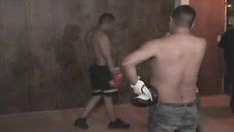 Octavio Carrillo vs. Jose Jimenez disque boxeando.