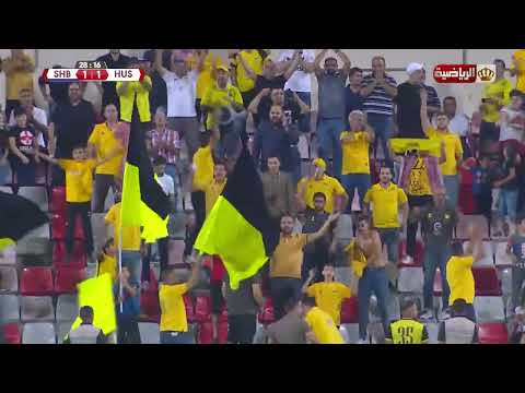 لاعب الحسين ابراهيم سعادة يسجل هدف التعادل في مرمى شباب الاردن