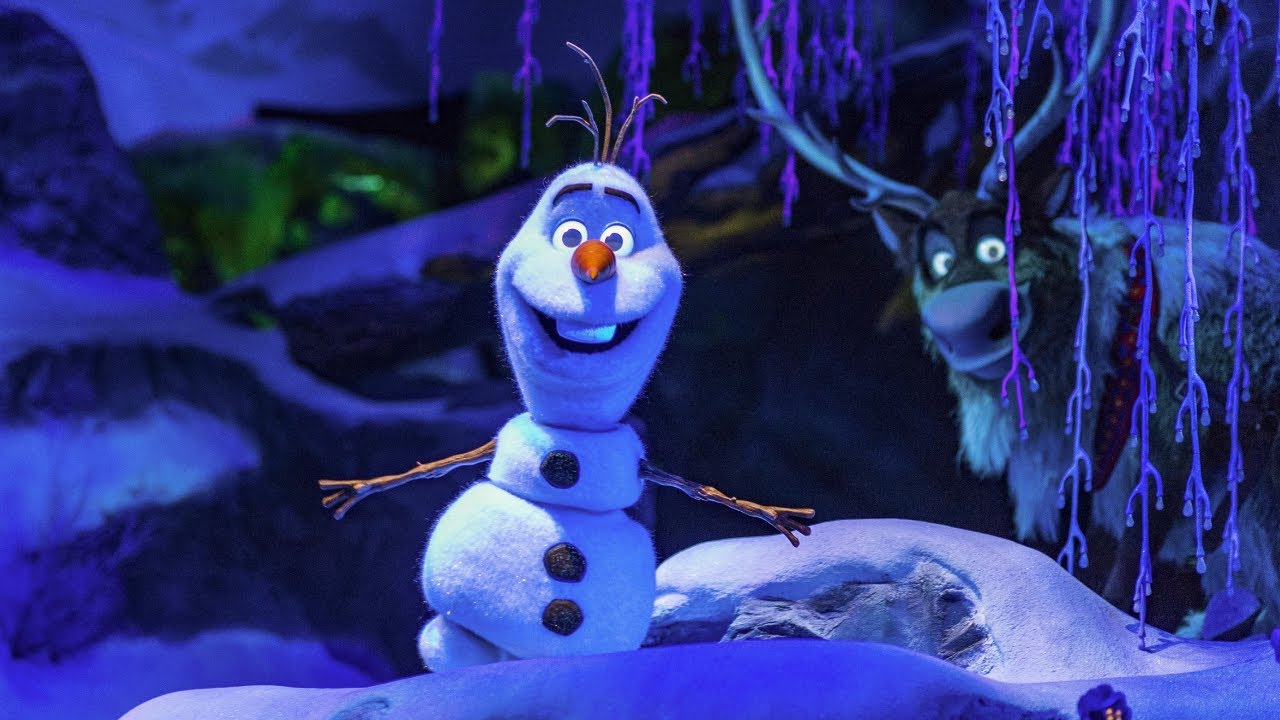 Do You Want To Build A Snowman? Rudolf the Red-Nosed Reindeer Olaf!