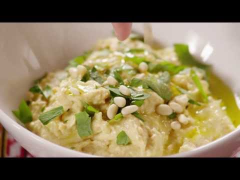 Video: Cara Membuat Hummus Dengan Tomato Panggang, Bawang Putih Dan Paprika