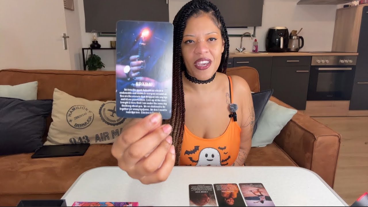 ОН РАССКАЗЫВАЕТ О ТЕБЕ СВОИМ ДРУЗЬЯМ!