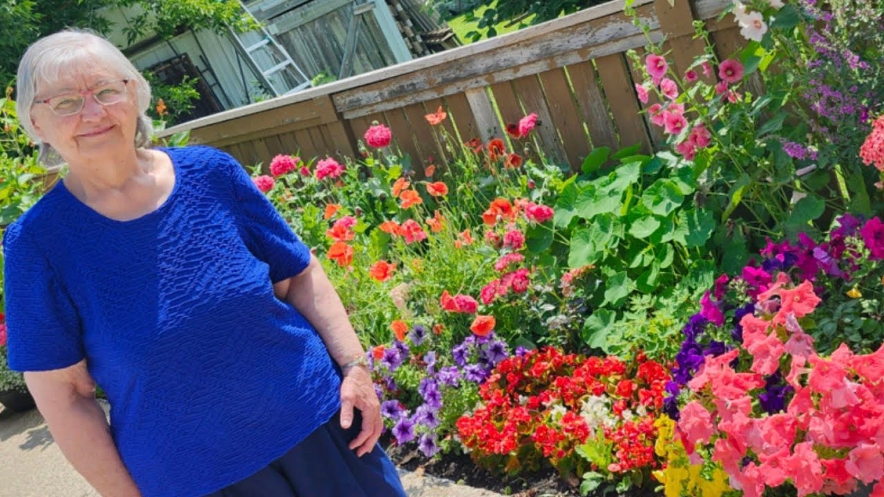 (469)plautdietsch. Enne Schoene Drocke weajk bi Schtrucklaunt.