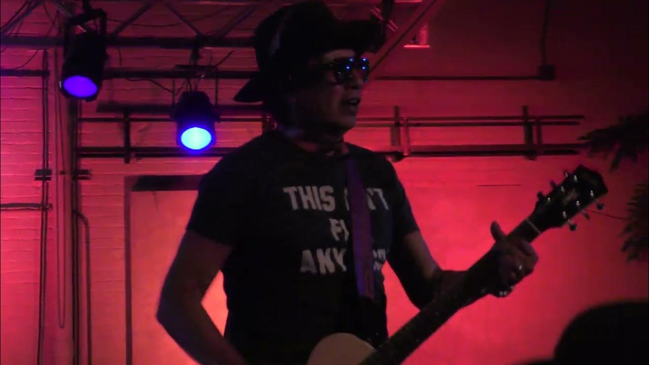 Alejandro live in Milwaukee, WI 6423 YouTube