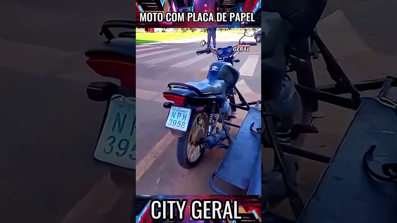 Moto Com Placa Falsa de Papel 