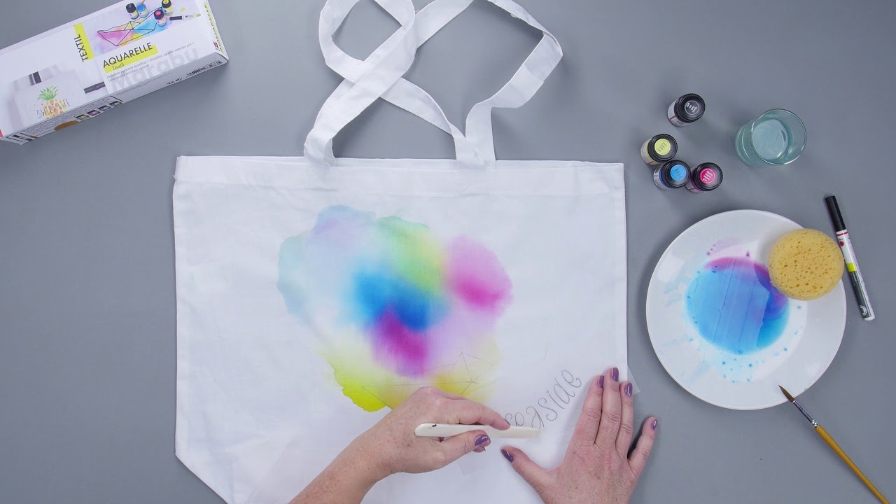 DIY Instruction: Design your own bags with Marabu Textile Aquarelle 🎨