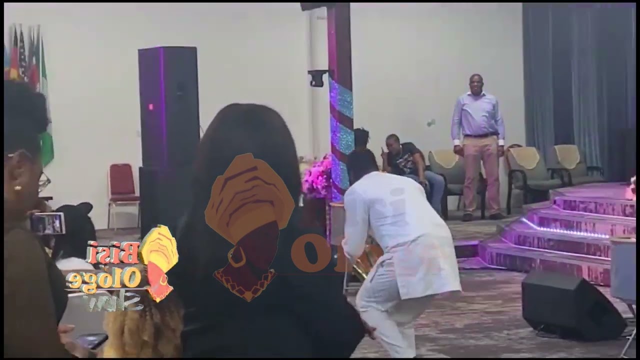 MIKE AREMU GREAT MINISTRATION AT TOPE ALABI PRAISE THE ALMIGHTY IN LONDON