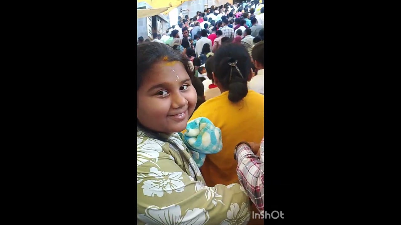 , येळकोट येळकोट जय मल्हार.. आज गेलो आम्ही सोन्याच्या जेजुरीला..