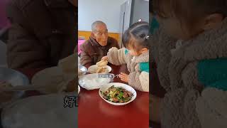 Baby is so kind heart❤️🙏 #food #shortsvideo #funny