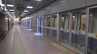 Milano地下鉄5号線　San Siro Ippodromo駅入線