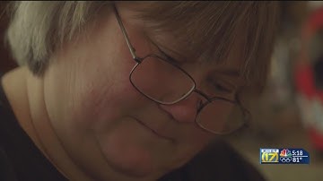 Bodfish artist carves creations with scratchboard