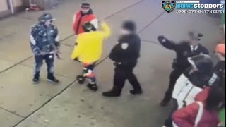 Video shows multiple men attack NYPD officers