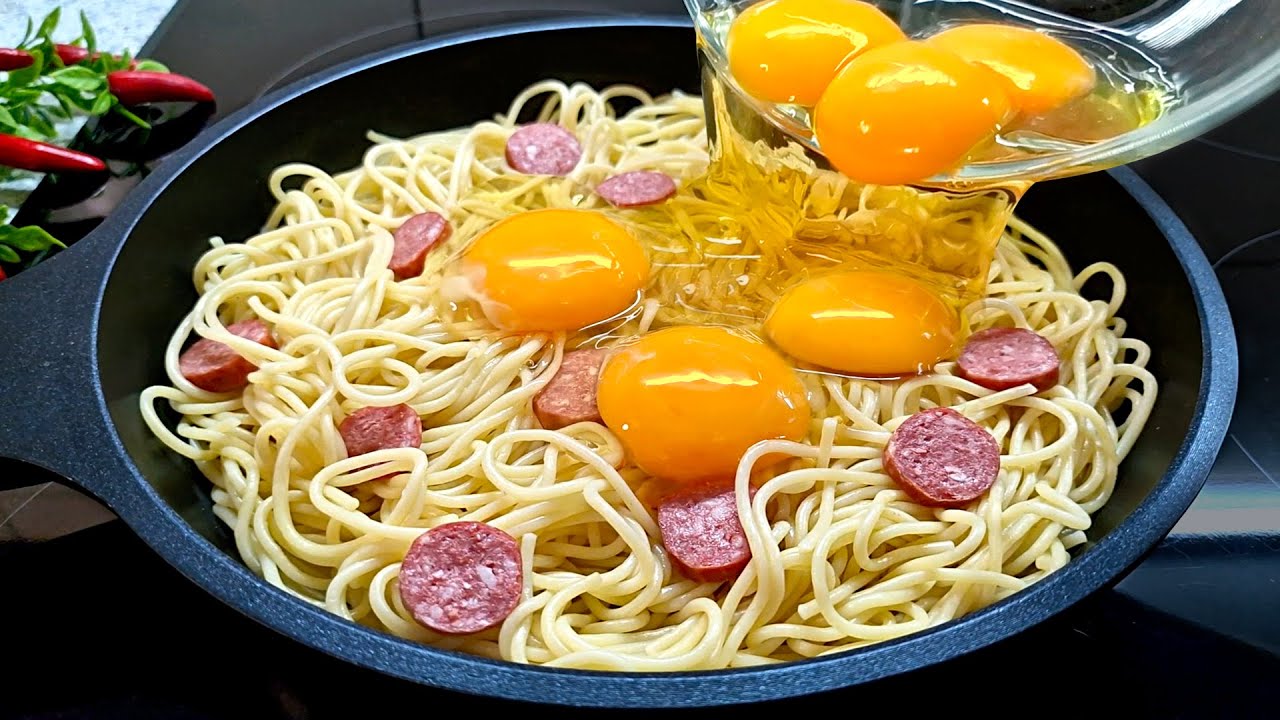 Einfach die Eier und Spaghetti auf diese Weise braten und das Ergebnis ...