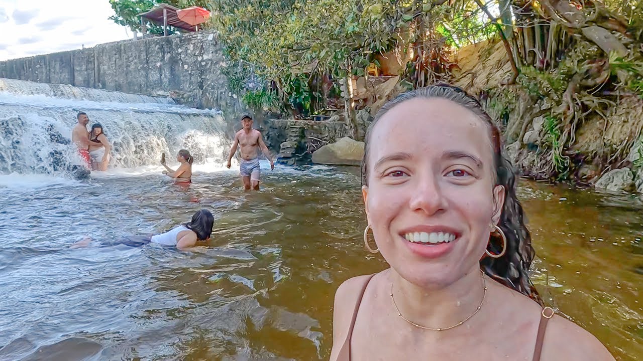 Assim é a PRAIA DA LAGOINHA no Ceará