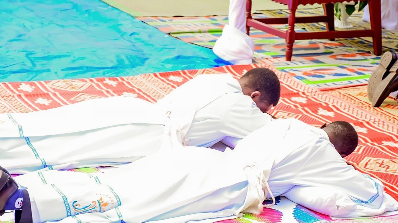 Itangwa ry'ubupadiri muri Paruwasi Kampanga (Padiri Cassien MANZI na Padiri Alphonse TURATSINZE)