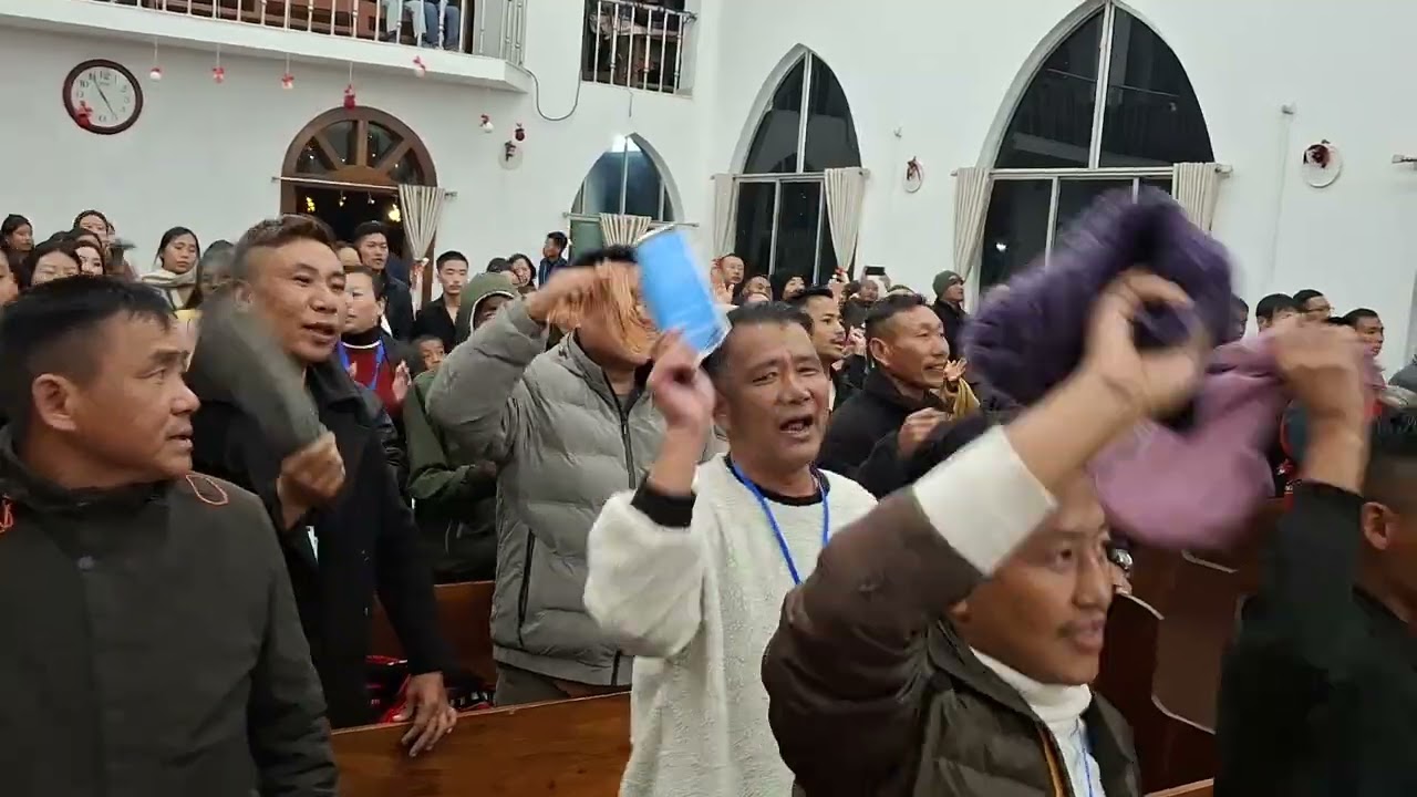 Campers Praising the Lord