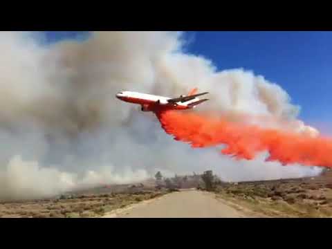 Powerhouse Fire - DC10 Retardant Drop (2013) - YouTube