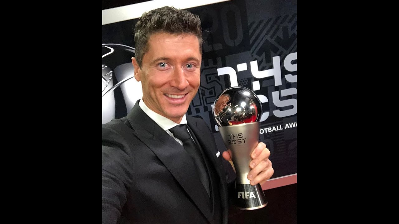 Fifa 2021 man best player Robert Lewandowski 
