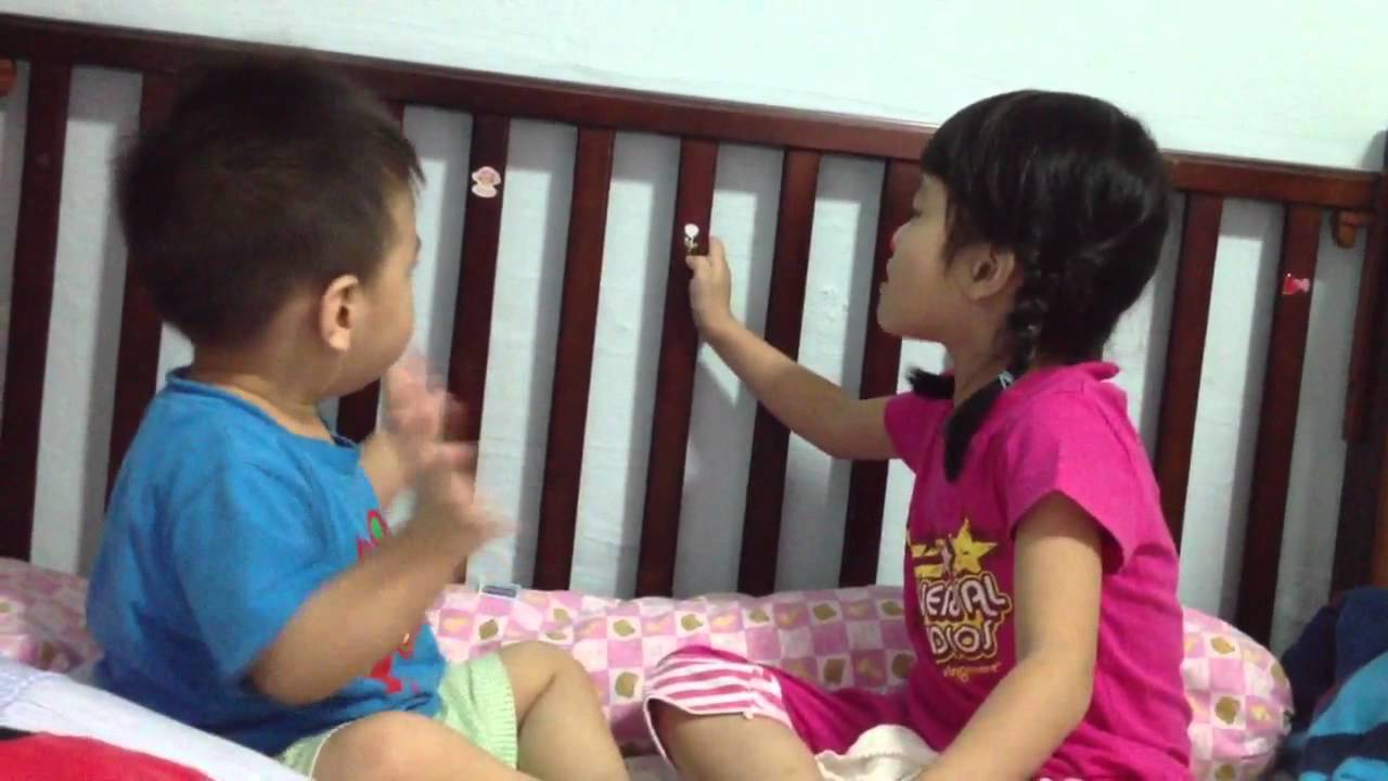 Ni wa wa song - YouTube