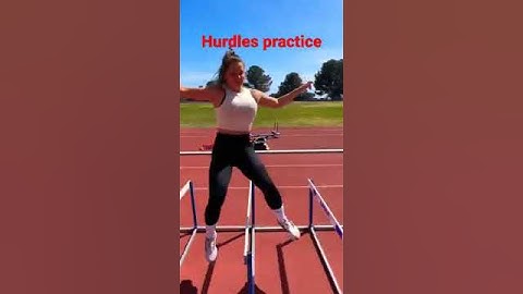 #javelinthrow . beautiful lady thrower doing hurdles jumps#javelin#viral 🔥🔥🔥video#shorts