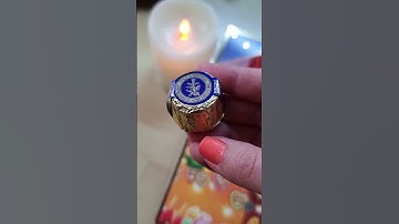 Opening LINDT Christmas Advent Calendar - Day 7 🎄🎅🏼