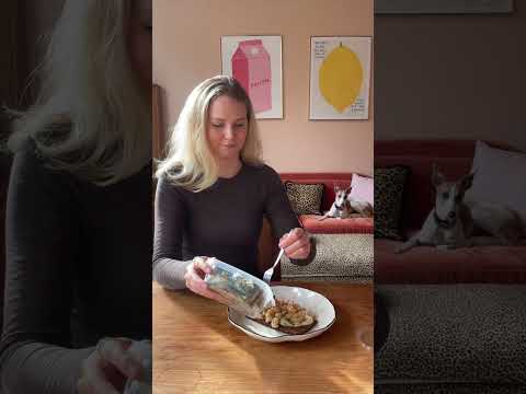 Video: Miercuri Lunch Club Q + A Cu nutriționistul Zoe Gray
