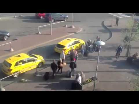 Video: Taxi v Porte