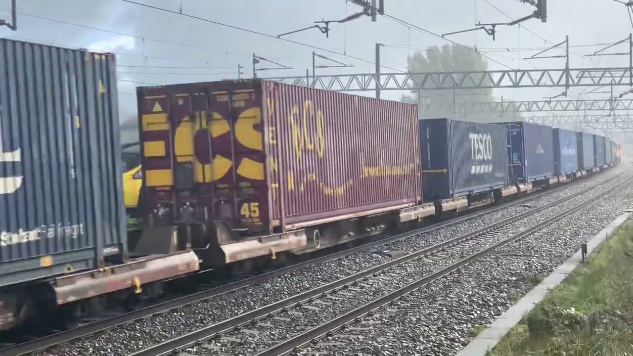 DB Cargo Double. 90019/90026 and 66097. 🐝🐝